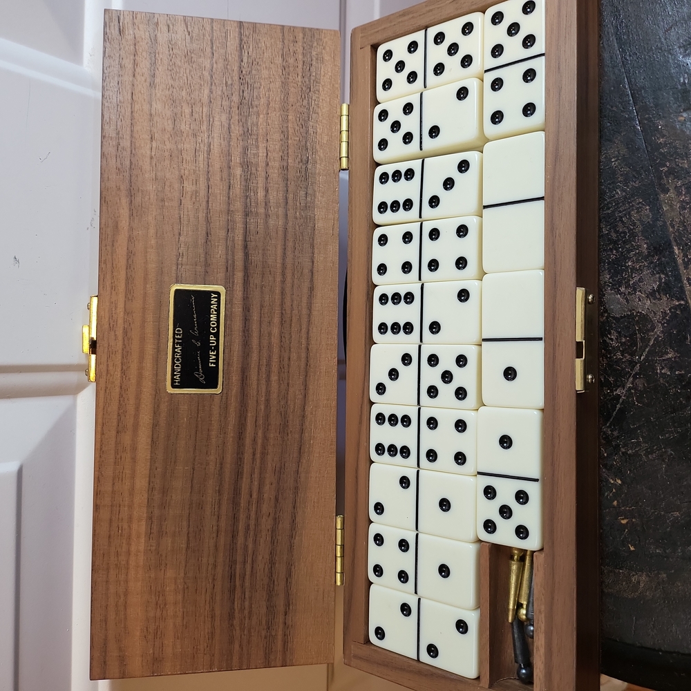 Handcrafted Dominic C. Armanino Five Up Co Dominos in Walnut Wood Box - Picture 14 of 16